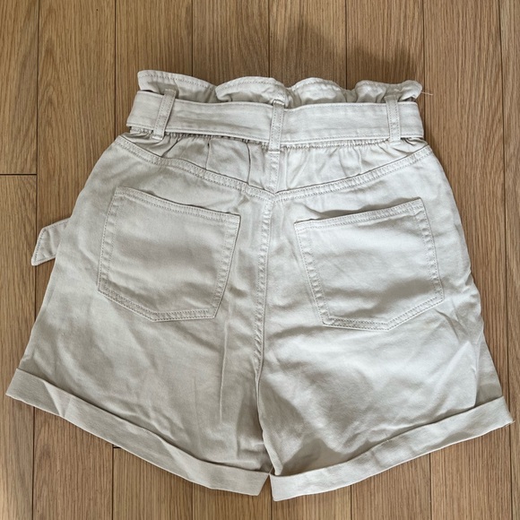 H&M high waisted bermuda shorts - Picture 2 of 3